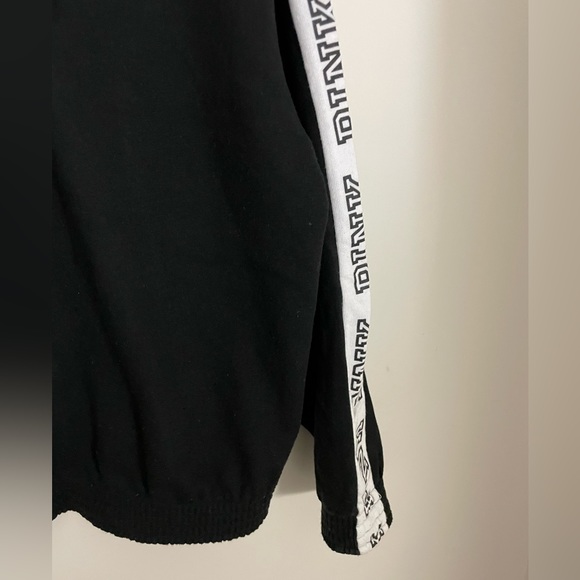 Victoria Secret’s PINK Black Quarter zip - Picture 5 of 8